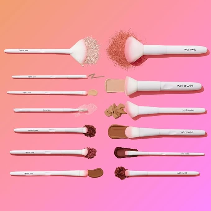 wet n wild Full Coverage Foundation Brush, Packed Bristles for All Formulas, Comfort Grip, Cruelty-Free & Vegan