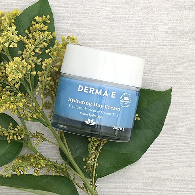 Derma E Ultra Hydrating Antioxidant Day Cream – Face Moisturizer with Hyaluronic Acid, Squalane, and Ceramides to Smooth and Nourish, Hydrating Face Moisturizer for Sensitive Skin, 2 Fl Oz